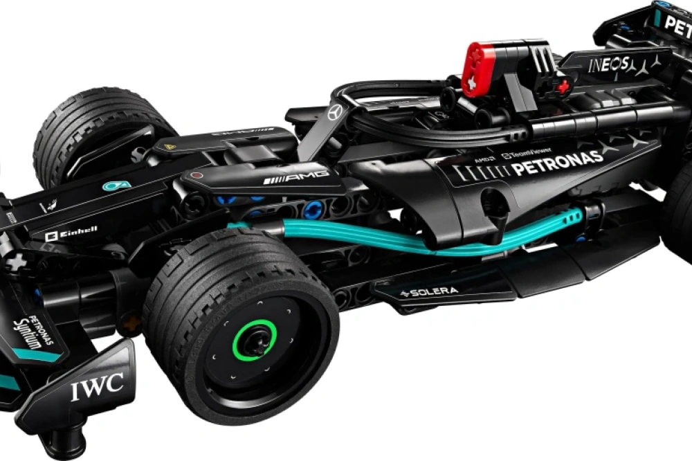 a74b2208-563f-4128-8919-42d8ccae5448_i-lego-technic-42165-mercedes-amg-f1-w14-e-performance-pull-back